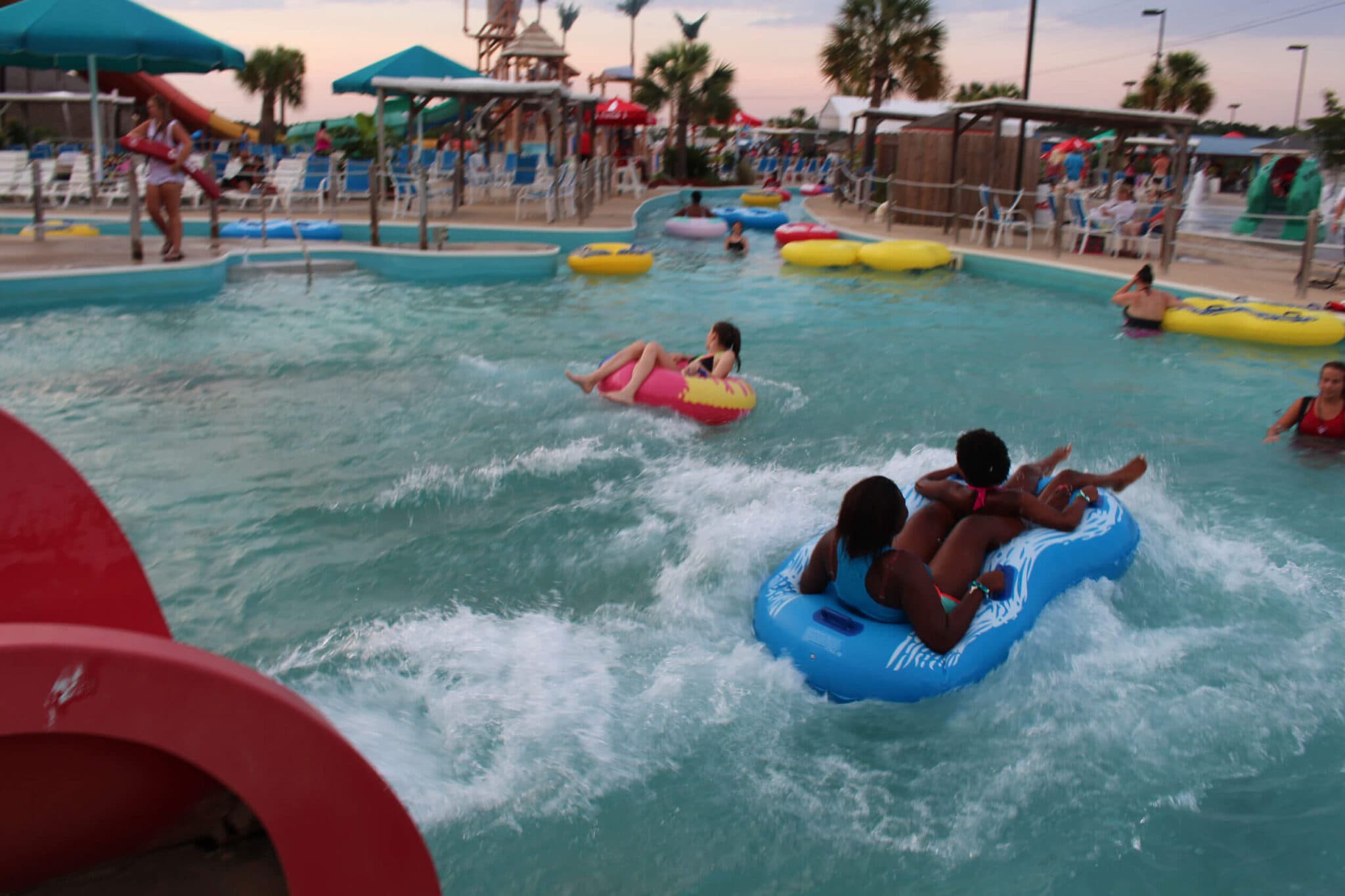 Grand Paradise Water Park, Collins water park