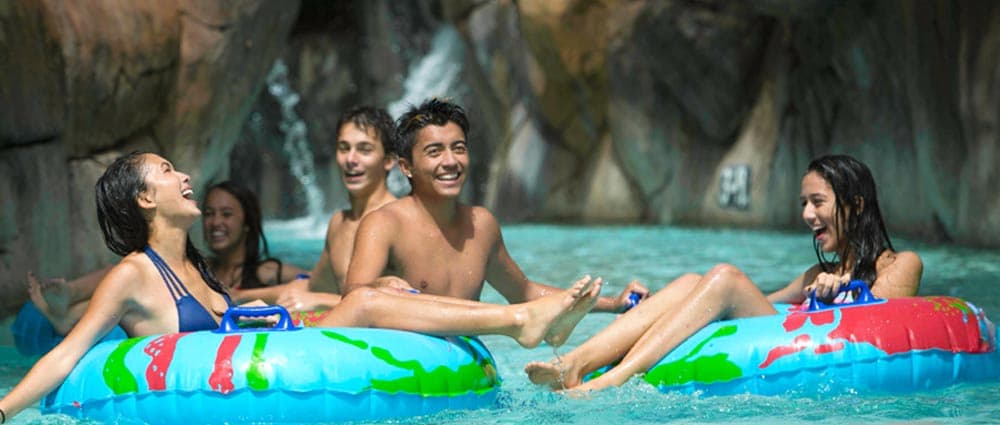 Wet N Wild Hawaii water park